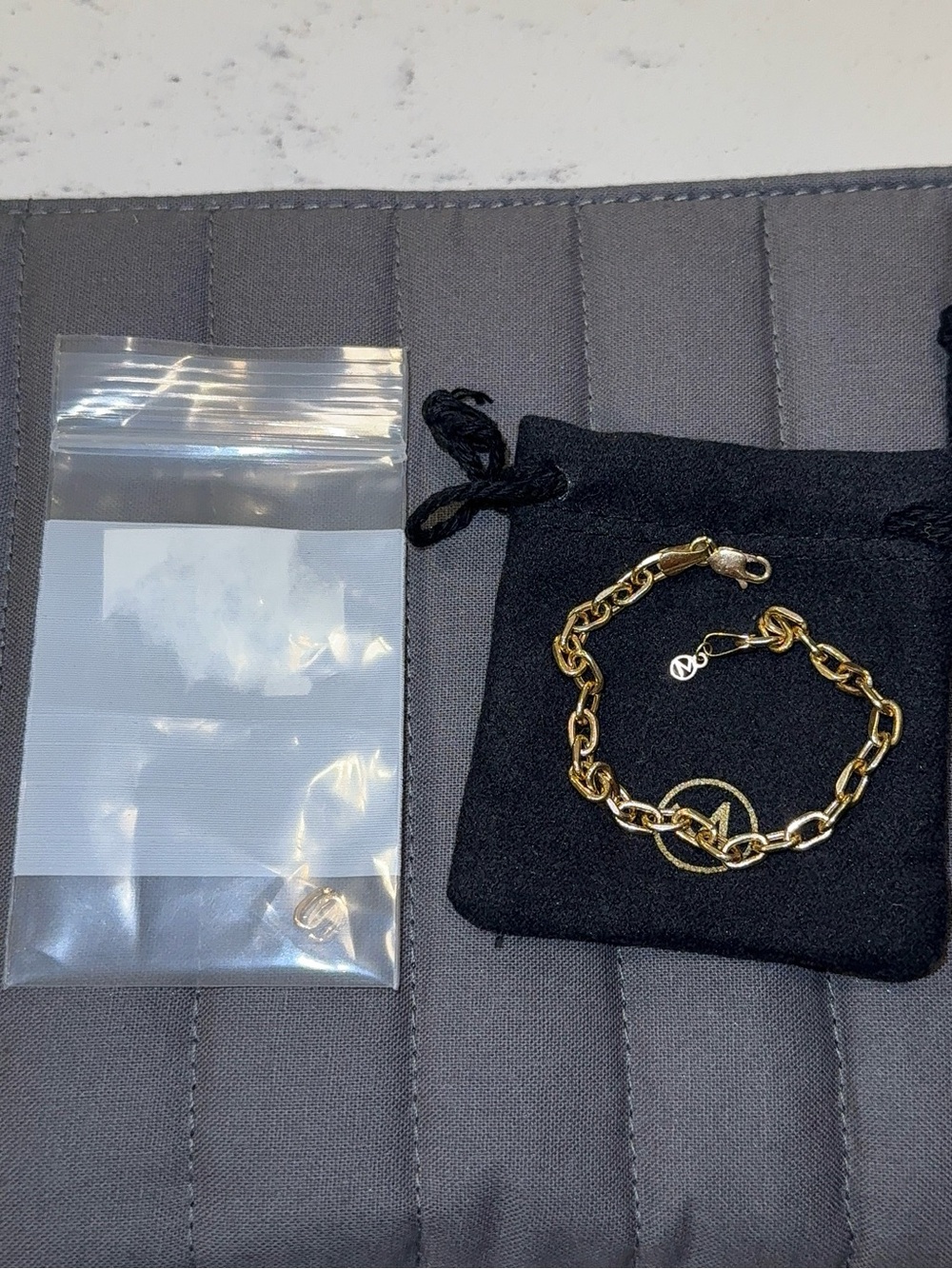 Mejuri 14k Gold Large Square Oval Chain Bracelet (Discontinued)